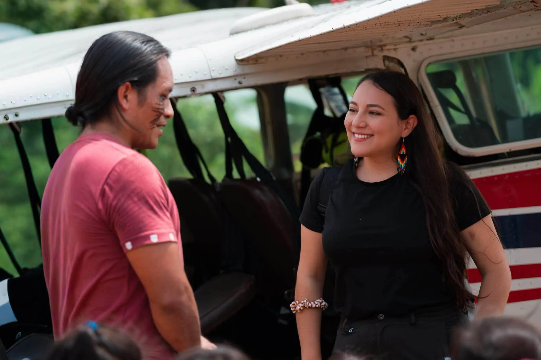 Lee más sobre el artículo En plena selva pastacense, en la frontera con Perú, la Viceprefecta Valeria Pozo llegó hasta la comunidad Makusar.